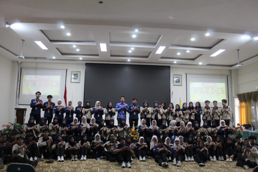 Study Banding UNISSULA dan UGJ